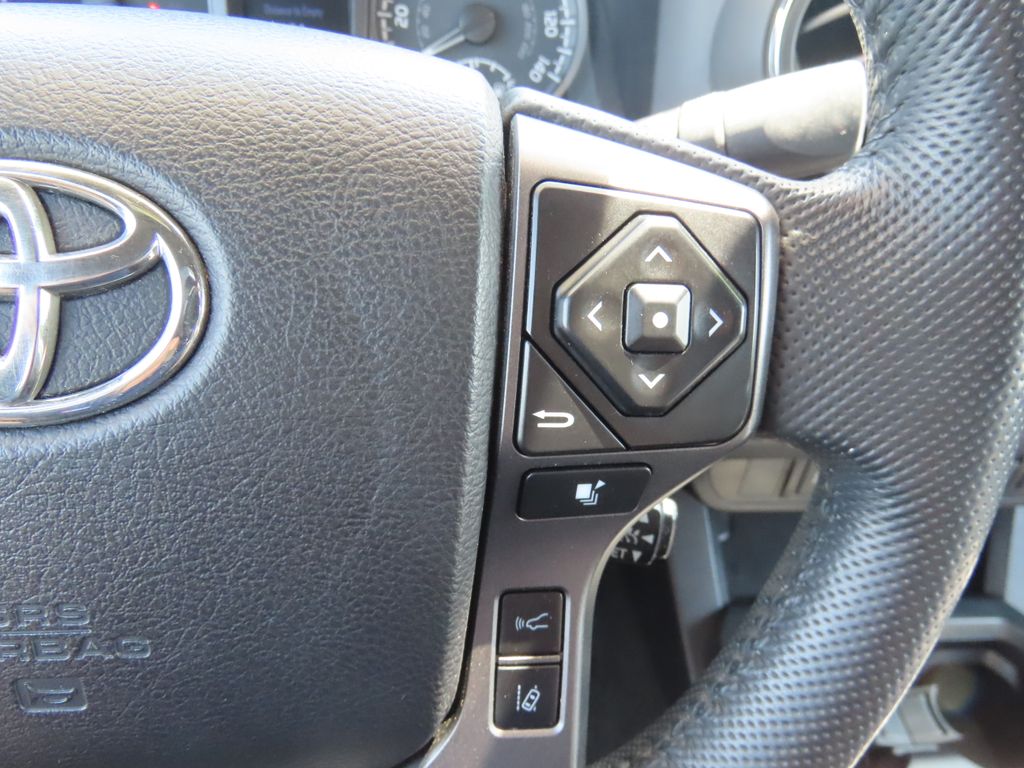 2021 Toyota Tacoma TRD Sport 12
