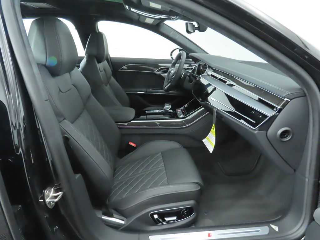 2025 Audi S8 4.0T 22