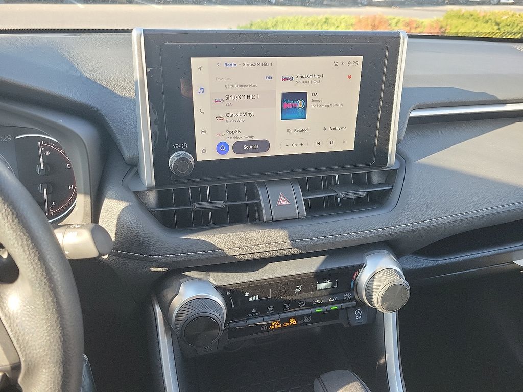 Thumbnail: 2025 Toyota RAV4 - 10