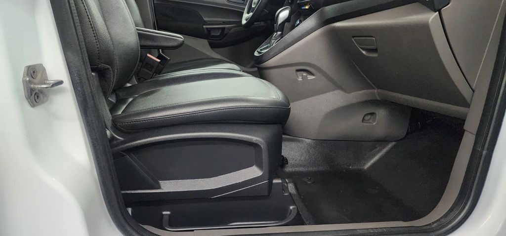 used 2019 Ford Transit Connect car, priced at $15,985