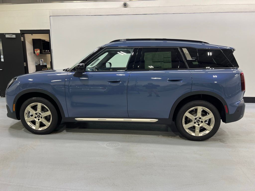 Thumbnail: 2025 MINI Cooper Countryman - 2