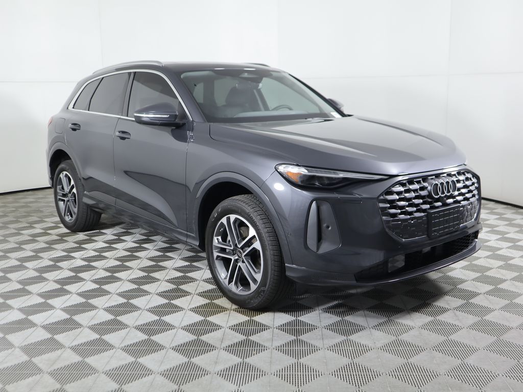Thumbnail: 2025 Audi Q5 - 4