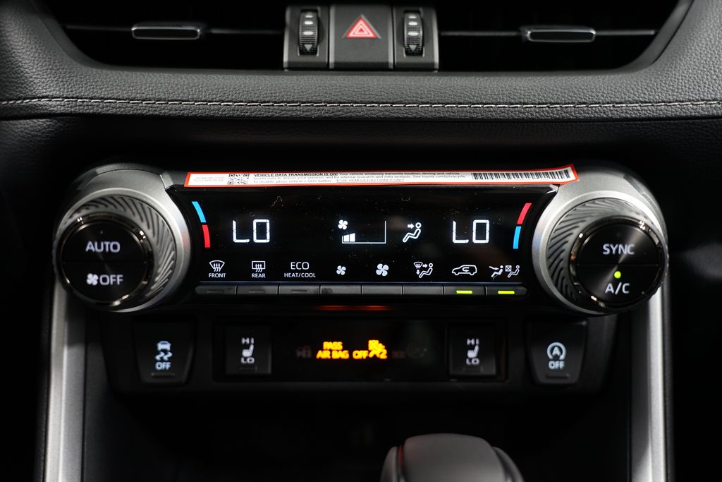 2025 Toyota RAV4 XLE Premium 20