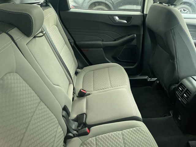 2021 Ford Escape SE 7