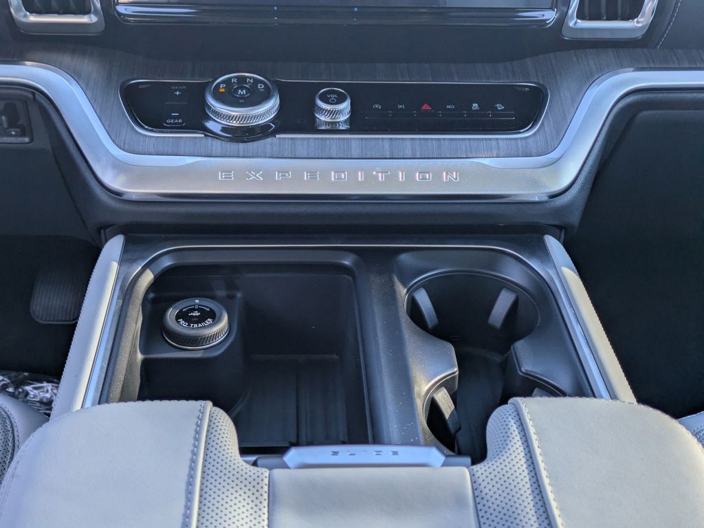 2026 Ford Expedition Max Platinum MAX