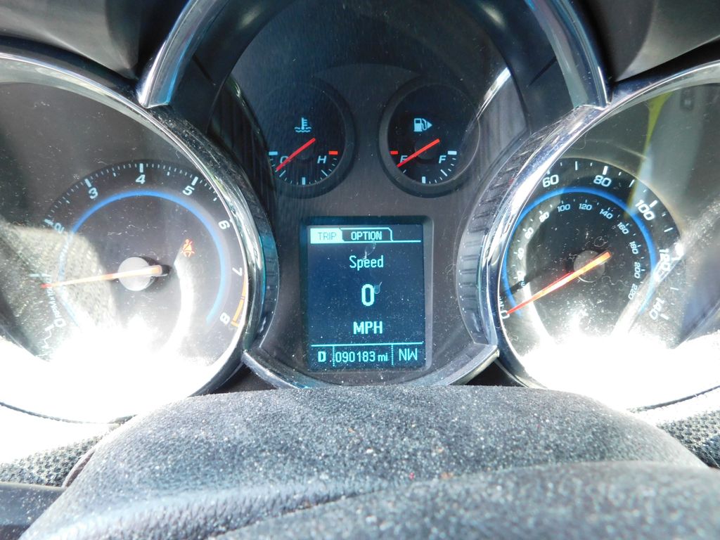 Thumbnail: 2014 Chevrolet Cruze - 12