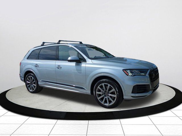 2023 Audi Q7 45 Premium Plus
