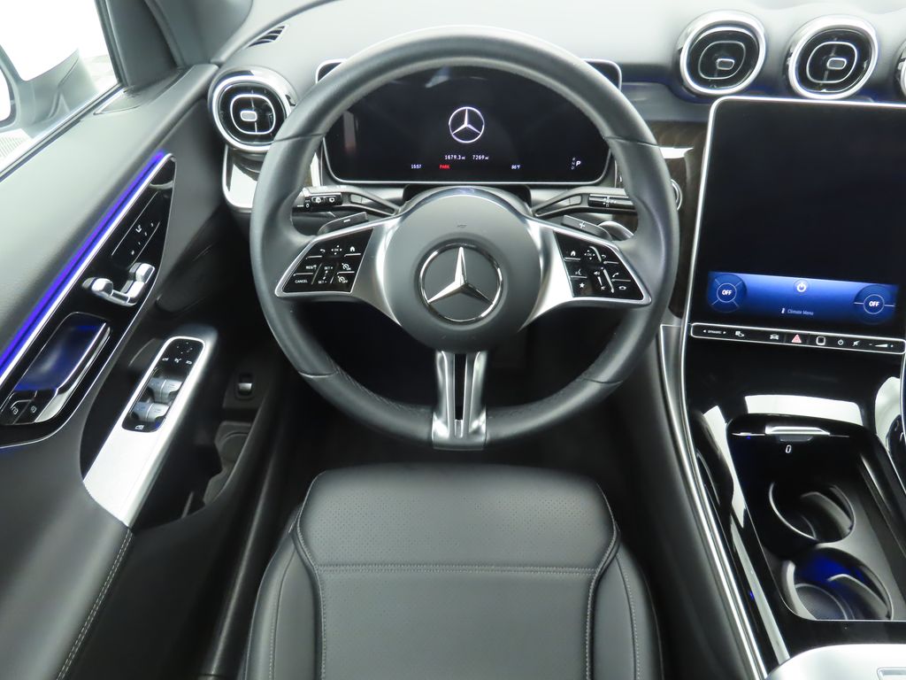 Thumbnail: 2025 Mercedes-Benz GLC - 10