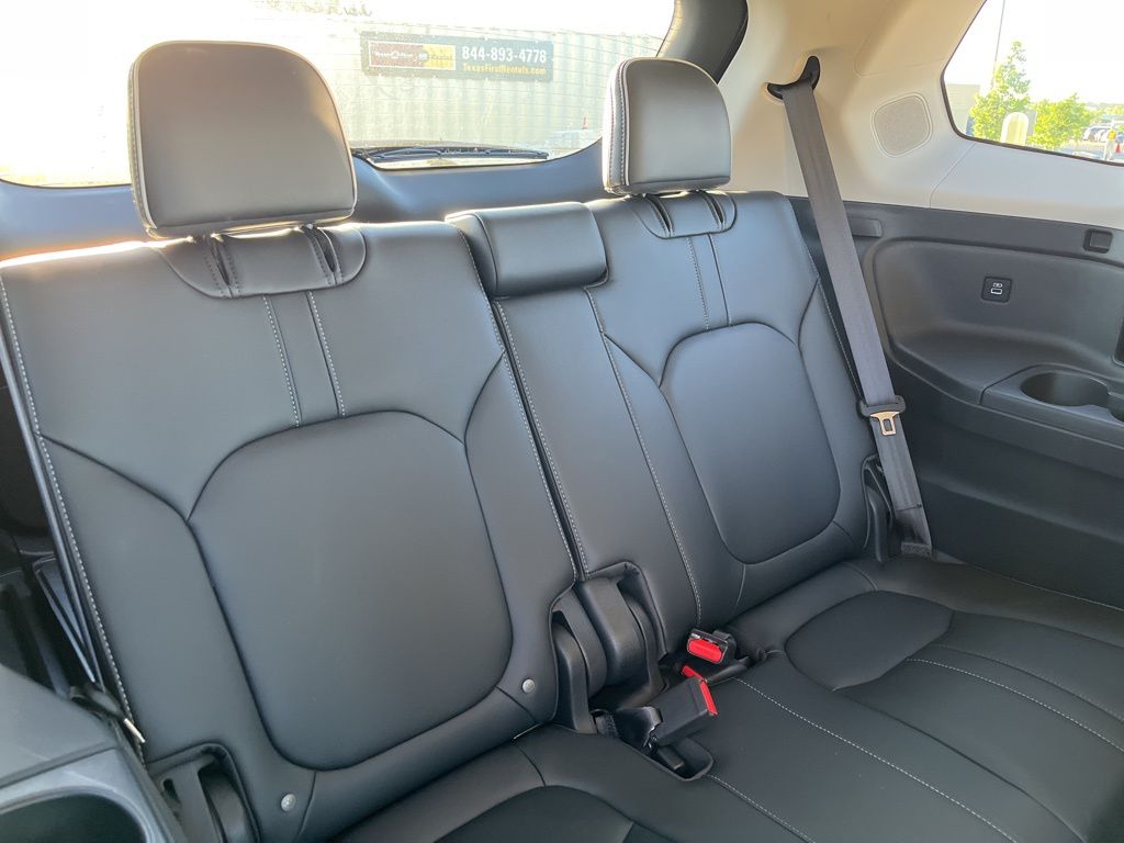 2023 Honda Pilot Elite 26
