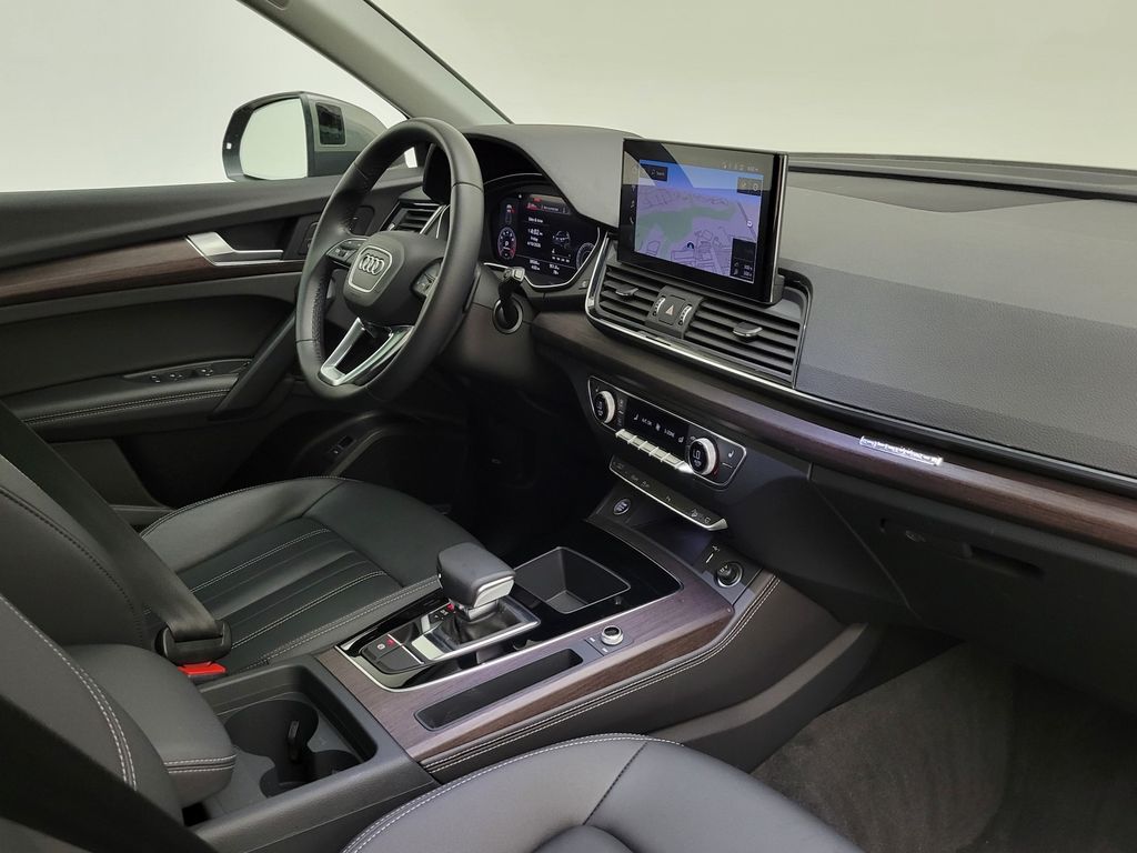 Thumbnail: 2023 Audi Q5 - 14