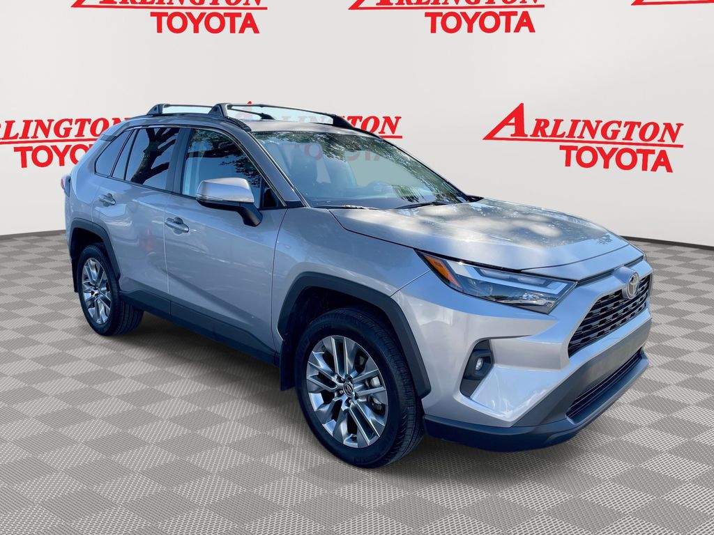 2024 Toyota RAV4 XLE Premium's photo
