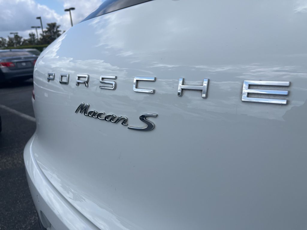 Thumbnail: 2017 Porsche Macan - 7