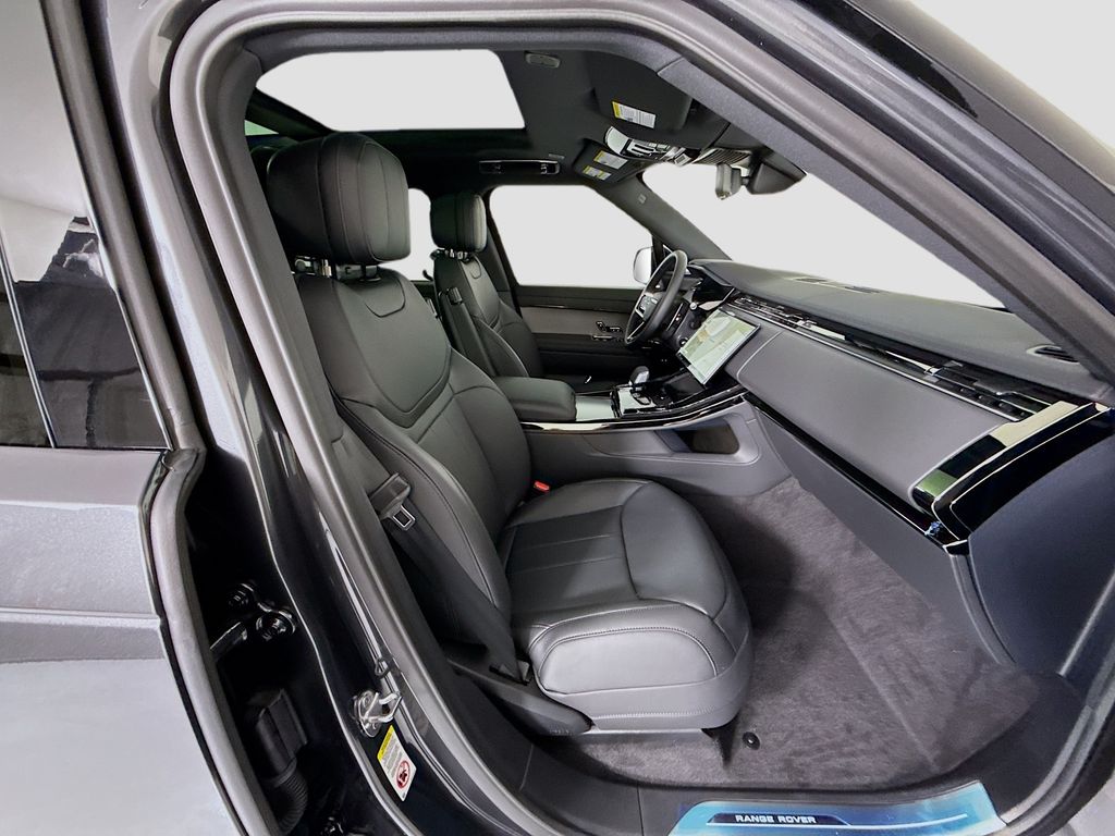 Thumbnail: 2026 Land Rover Range Rover Sport - 22