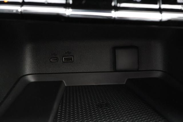 Thumbnail: 2026 Chevrolet Traverse - 32