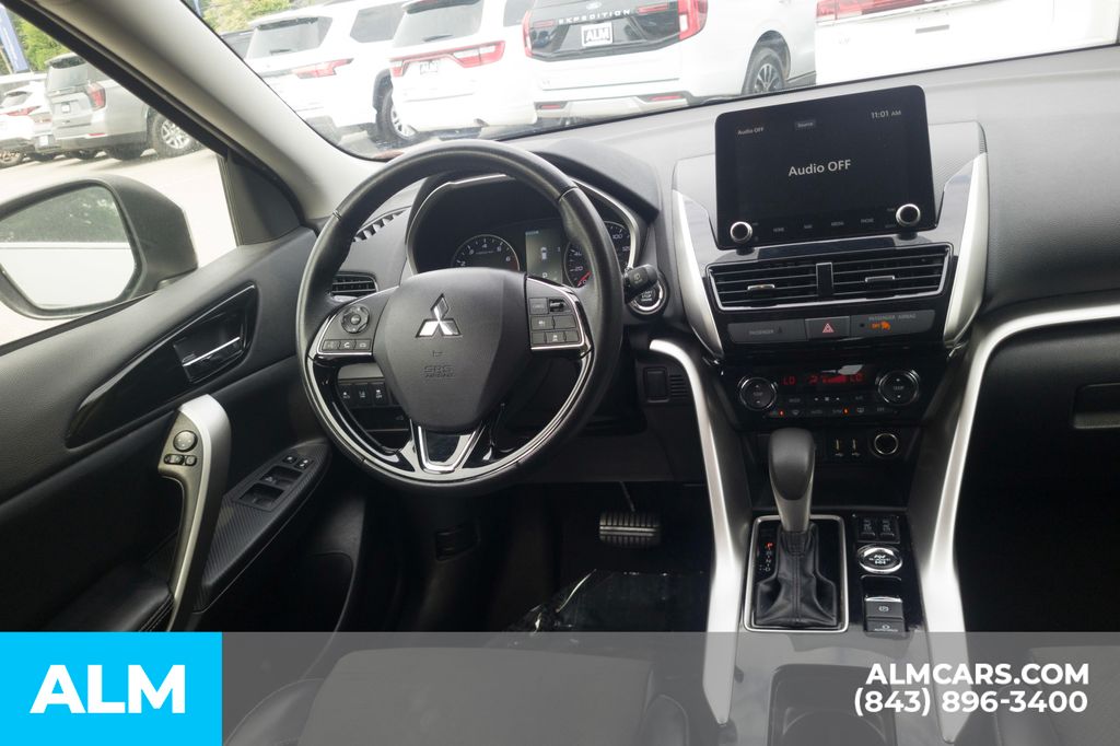 Used 2024 Blue Mitsubishi SE image 21