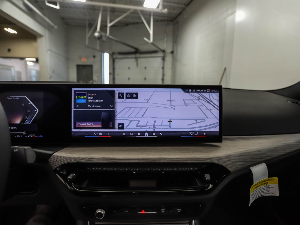 Thumbnail: 2025 BMW 3 Series - 14