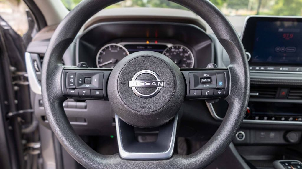 Used 2023 Nissan Rogue SV 4D Sport Utility