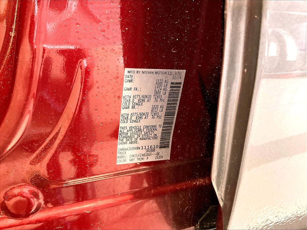 2024 Nissan Titan — photo 28