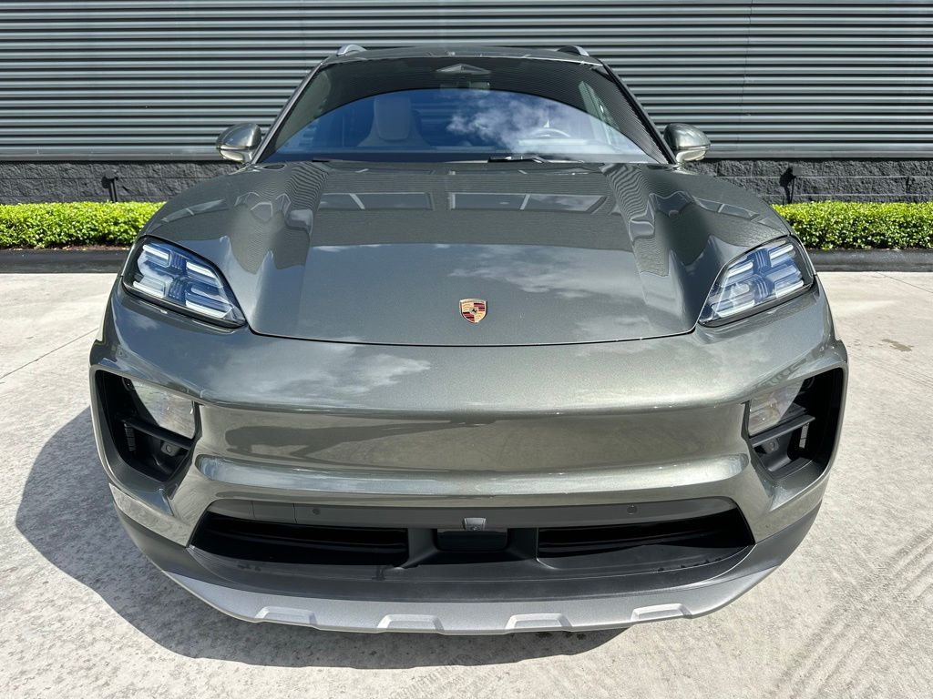 Thumbnail: 2025 Porsche Macan - 8