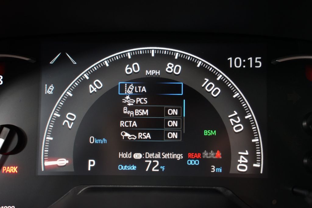 2025 Toyota RAV4 XLE 16