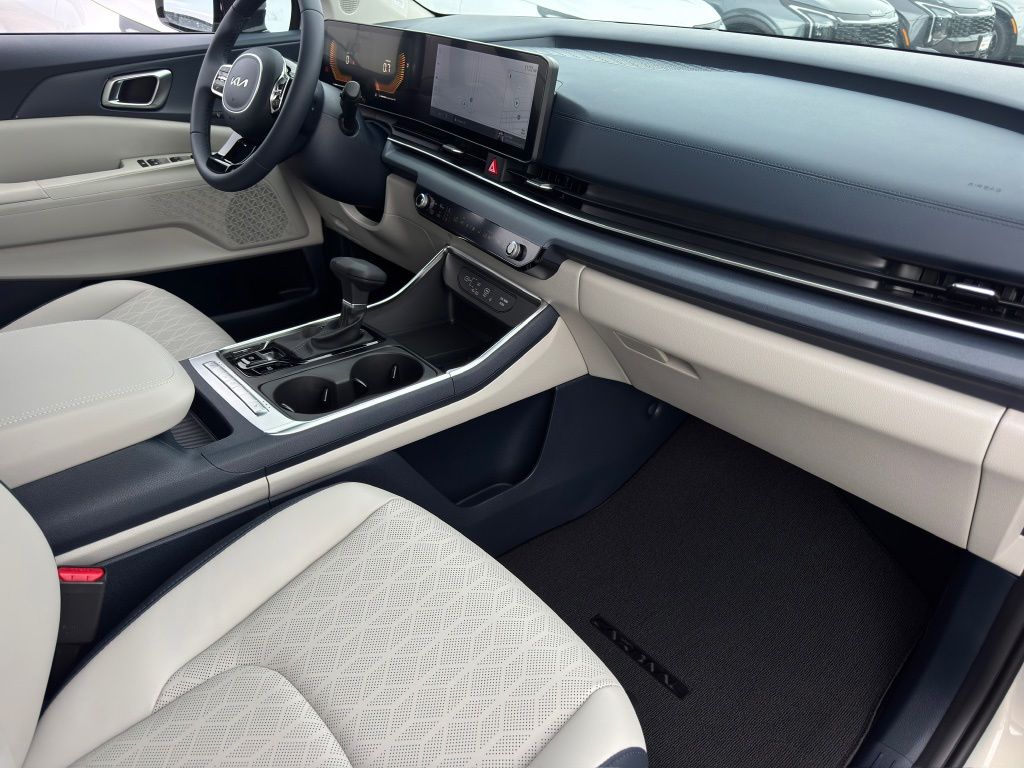 2026 Kia Carnival EX Silver at Community Kia