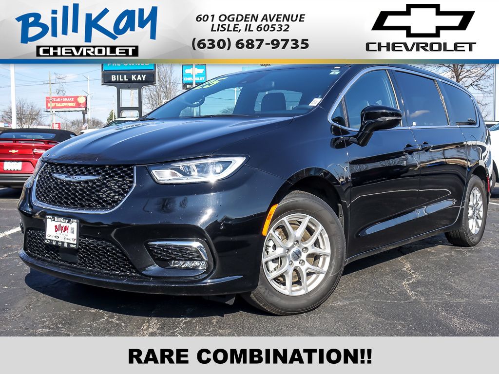 Diamond Black Crystal Pearlcoat 2025 Chrysler Pacifica Select FWD Minivan Front-Wheel Drive 9-Speed Automatic