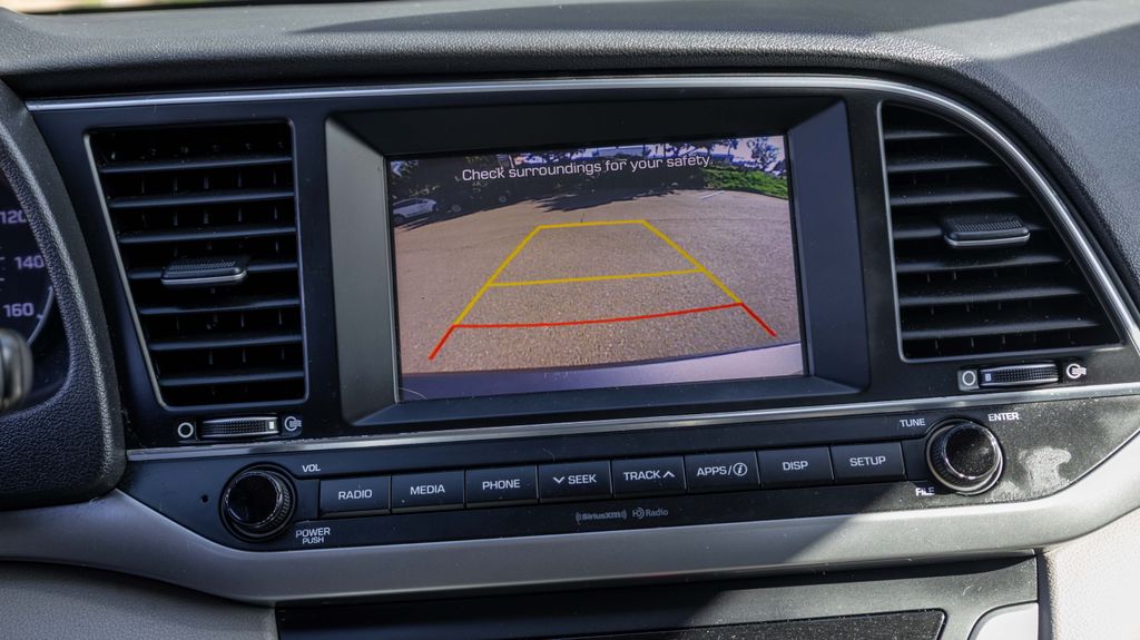 Used 2017 Hyundai Elantra SE 4D Sedan