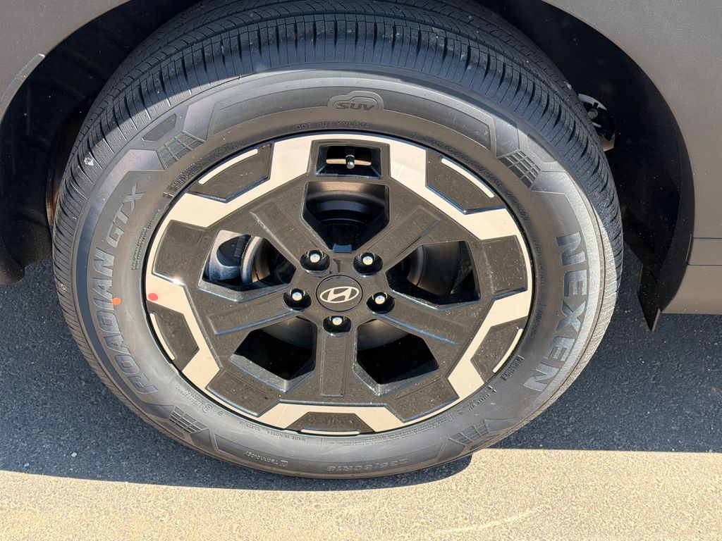 New 2026 White HYUNDAI SEL image 18