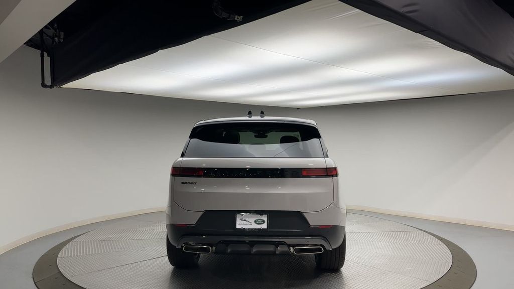Thumbnail: 2024 Land Rover Range Rover Sport - 7
