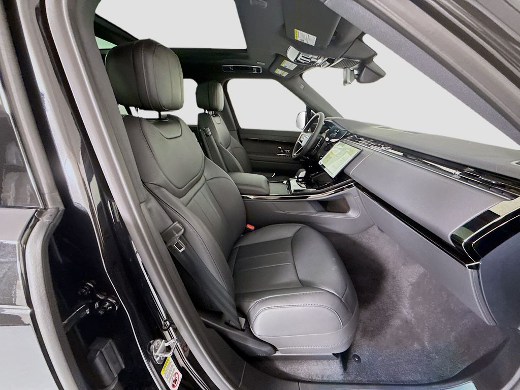 Thumbnail: 2026 Land Rover Range Rover Sport - 22