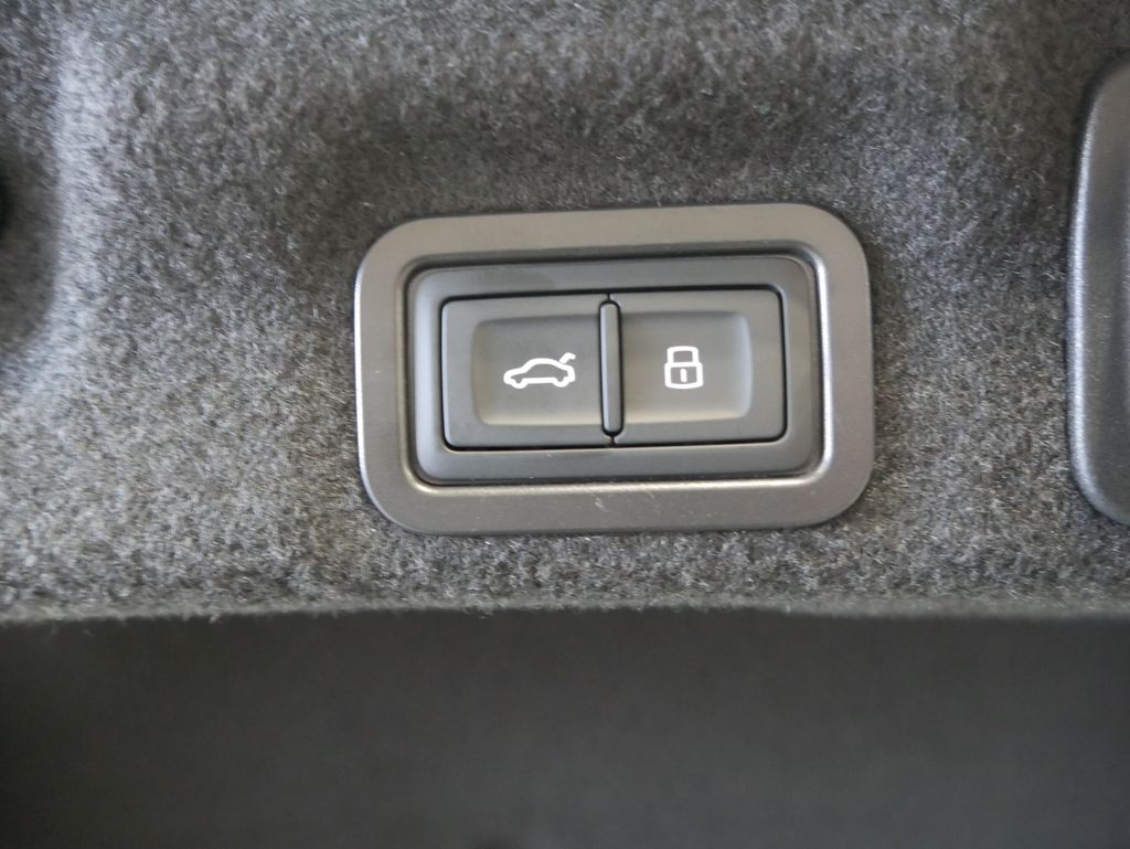 Thumbnail: 2026 Audi A6 - 23