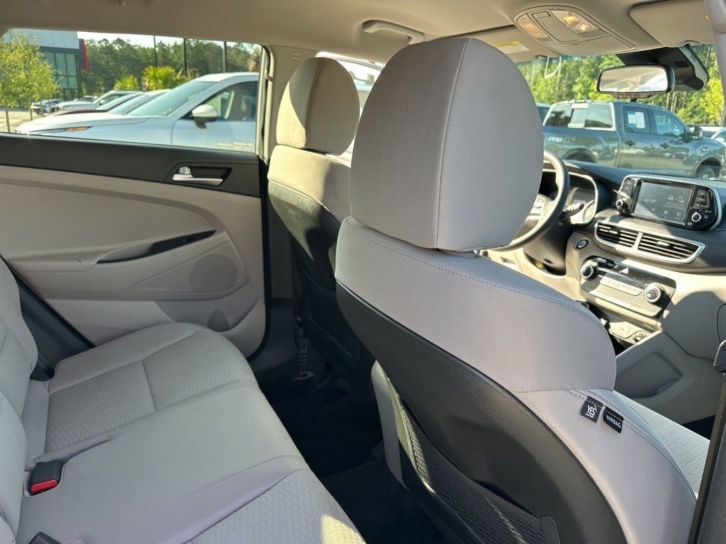 2021 White Cream Hyundai Tucson Value FWD SUV