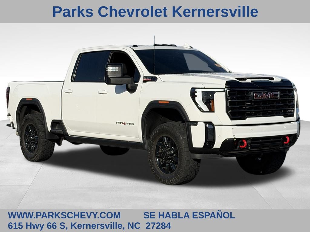 Summit White 2024 GMC Sierra 2500HD Pickup Truck Four-Wheel Drive Automatic