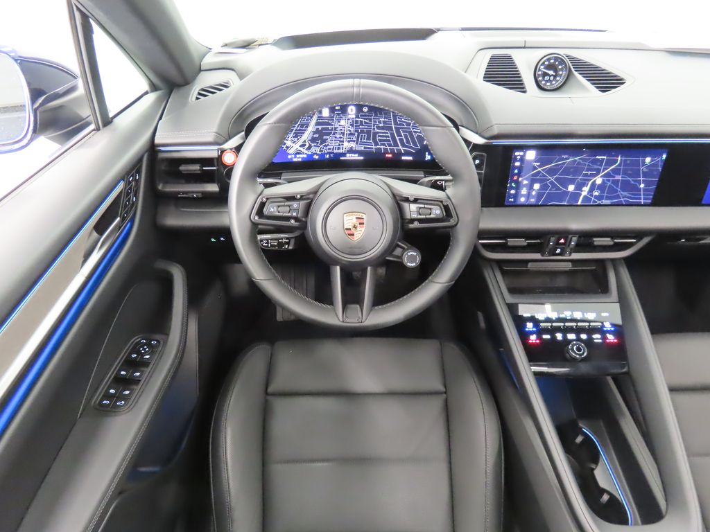 Thumbnail: 2024 Porsche Macan - 18
