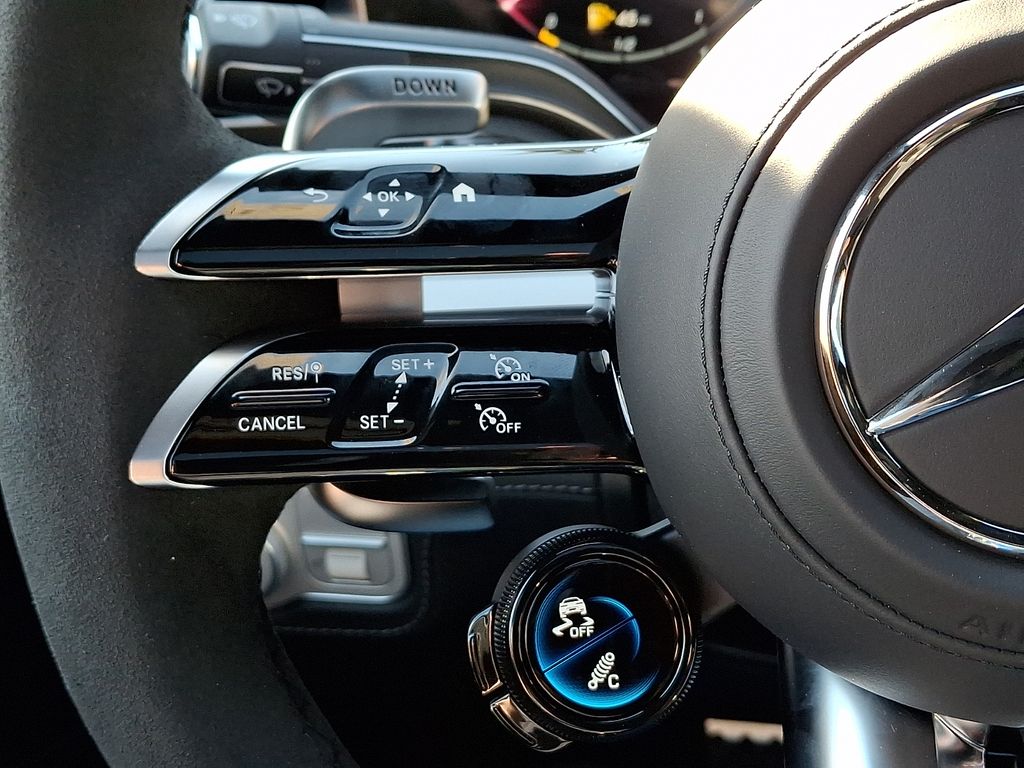 Thumbnail: 2026 Mercedes-Benz GLE - 16