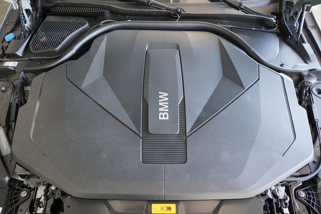 Thumbnail: 2026 BMW i5 - 21