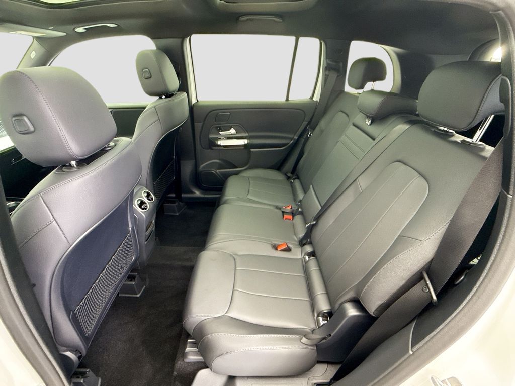 Used 2026 White Mercedes-Benz GLB 250 image 19