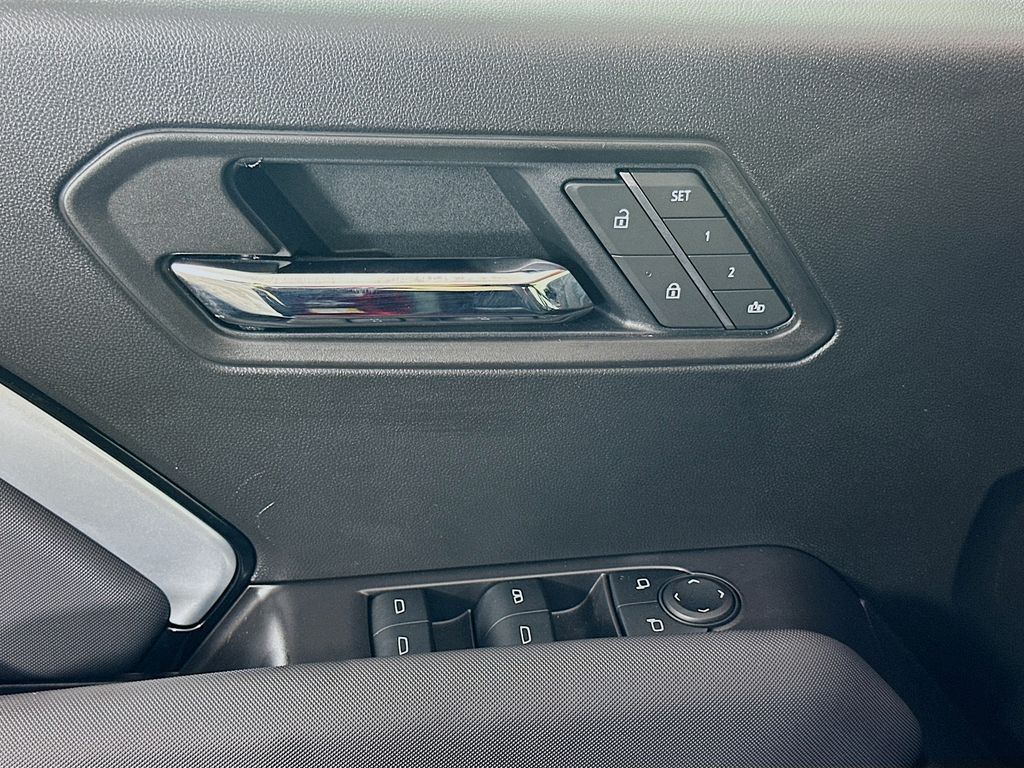 Thumbnail: 2025 Chevrolet Colorado - 18