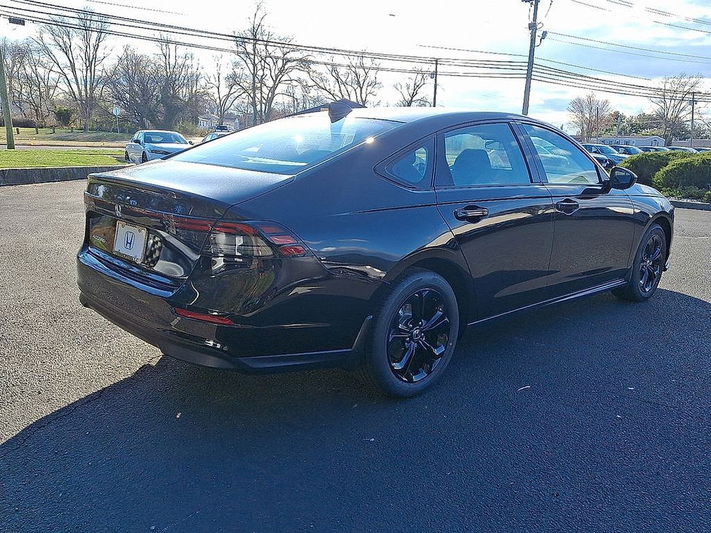 2025 Honda Accord SE 4