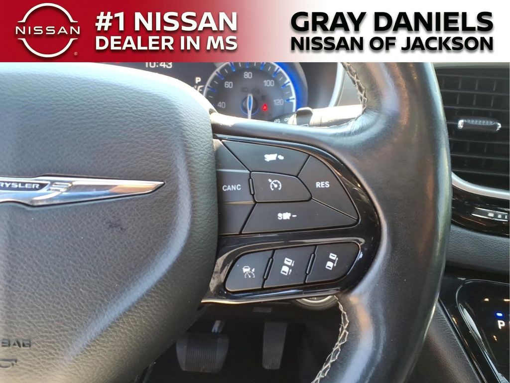 Used 2020 Chrysler Pacifica Van
