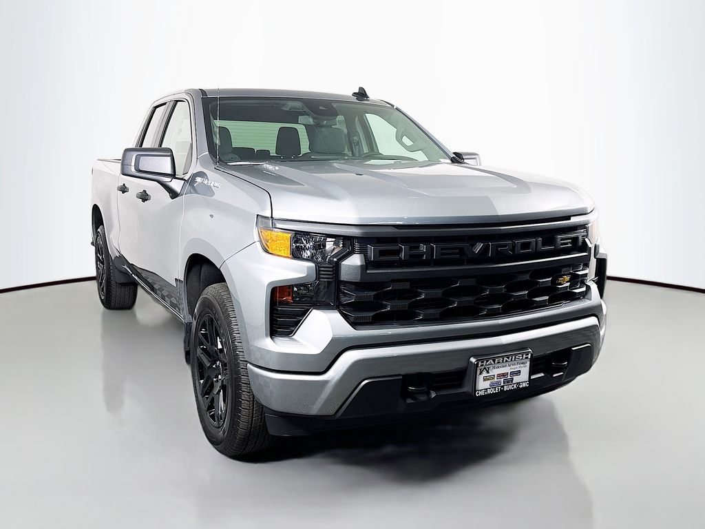 Sterling Gray Metallic 2026 Chevrolet Silverado 1500 Pickup Truck Four-Wheel Drive 8-Speed Automatic