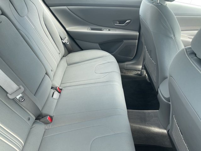 2022 Hyundai Elantra SEL 7