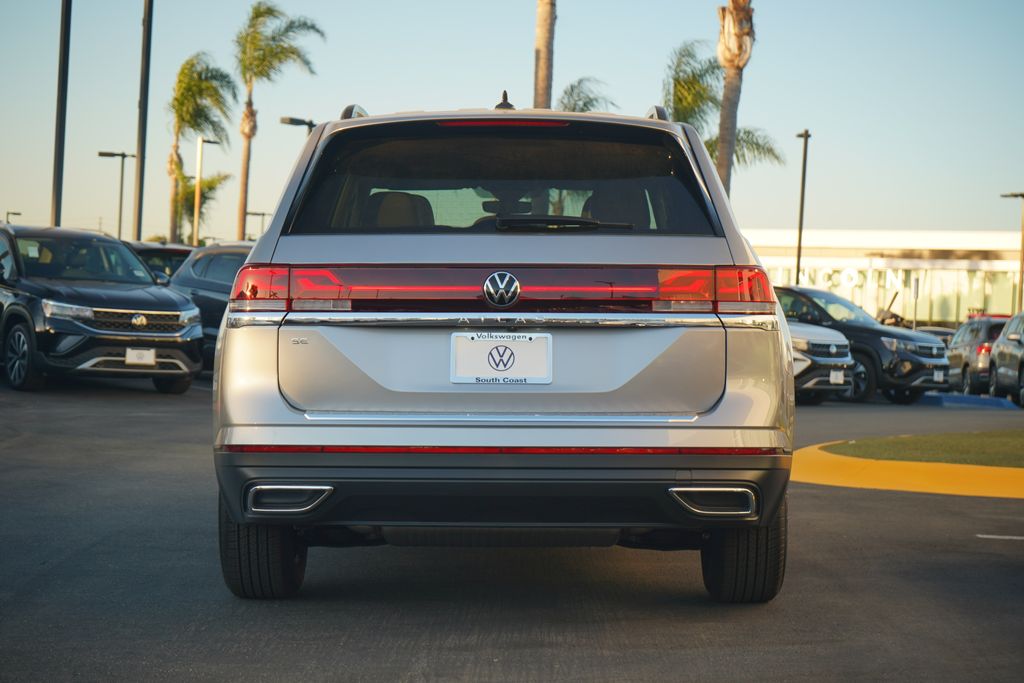 2025 Volkswagen Atlas 2.0T SE 4