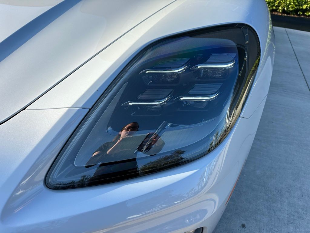 Thumbnail: 2026 Porsche Panamera - 13