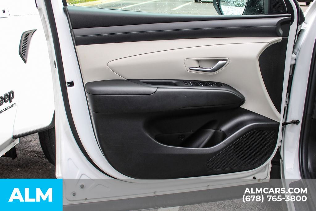 Used 2026 White Hyundai SEL image 35
