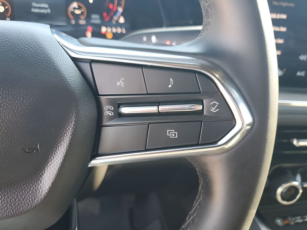 Used Car 2025 Chevrolet Suburban  Z71 For Sale Under $70,000 In Austin, Texas