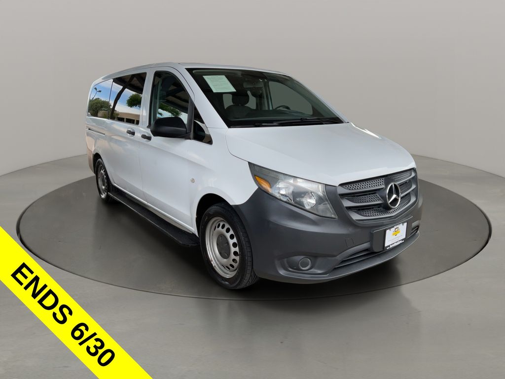 Arctic White 2016 Mercedes-Benz Metris Van Rear-Wheel Drive 7-Speed Automatic