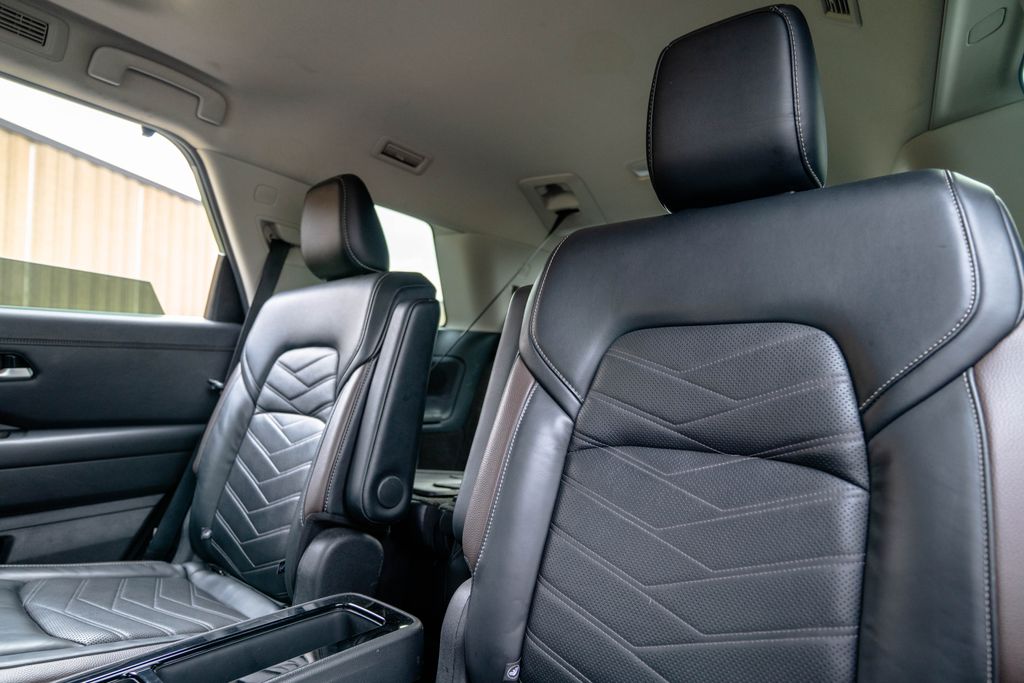 Used 2023 Nissan Pathfinder SUV