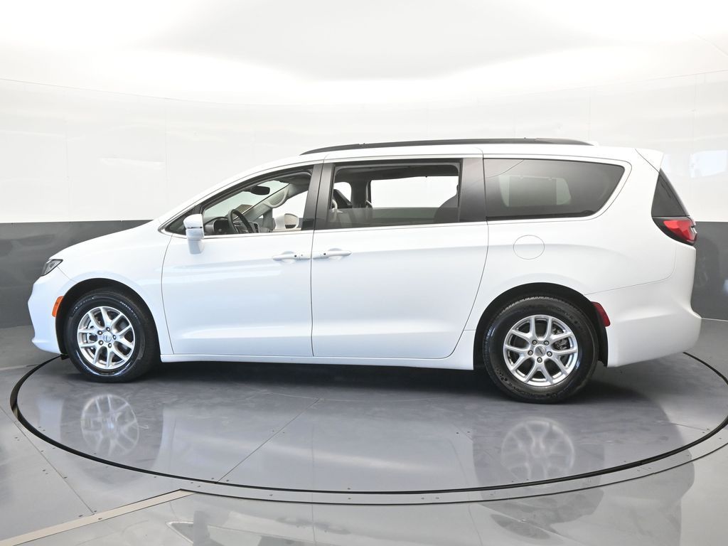 Used 2022 Chrysler Pacifica Touring L with VIN 2C4RC1BGXNR179191 for sale in Miami, FL
