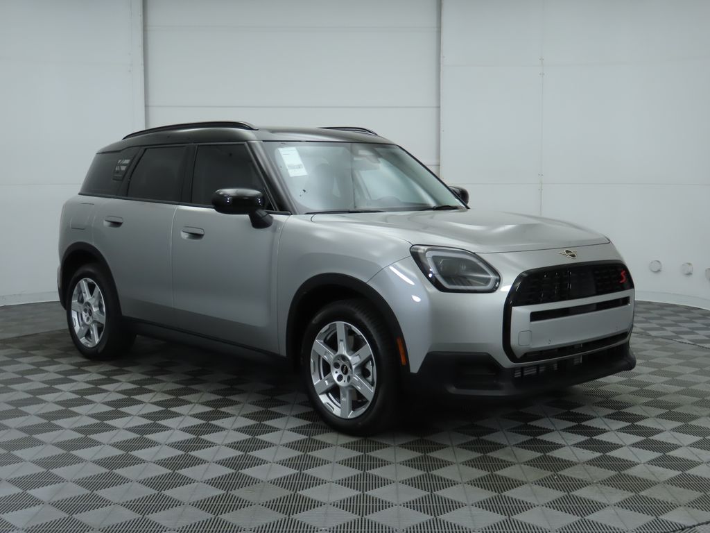 2025 MINI Cooper Countryman Base 4